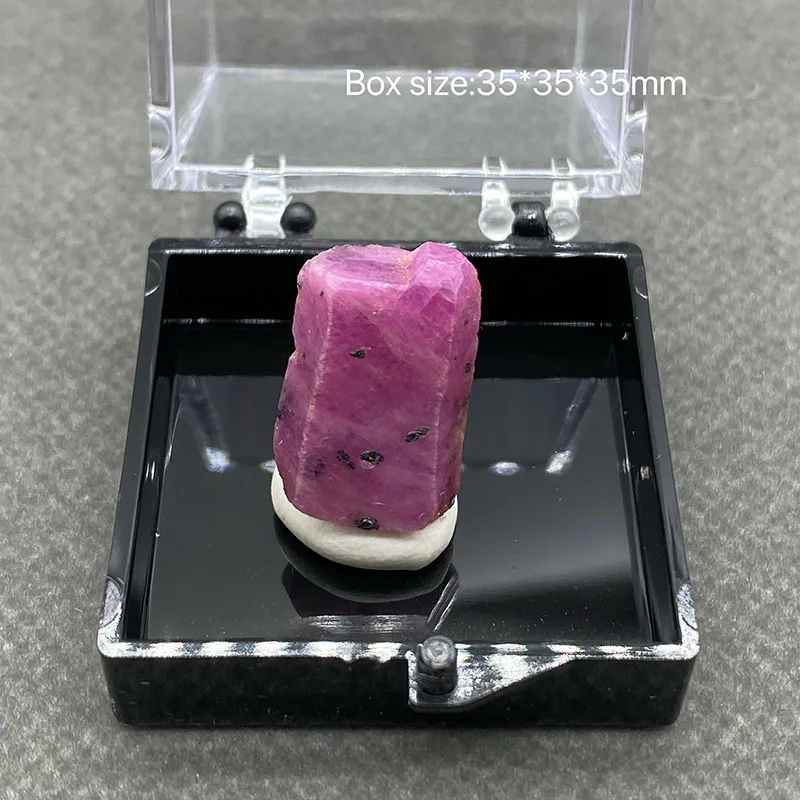 Best! 100% natural Myanmar Fluorescent Ruby rough mineral stones and crystals healing crystals quartz gemstones +Box 35mm