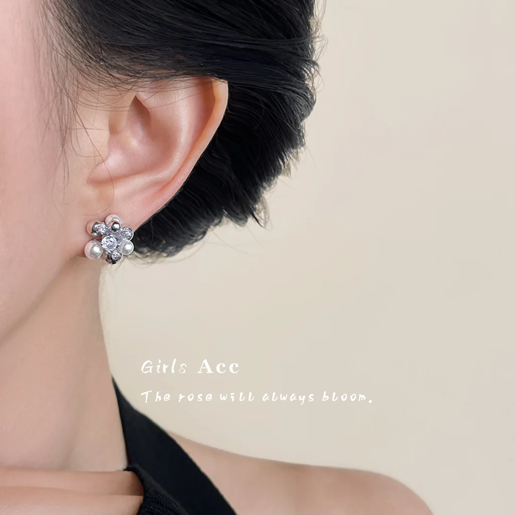 French Luxury Sparkling Zircon Flower Cluster Earrings 3D Pearl Firework Design Trendy Women Elegant Jewelry Earrings