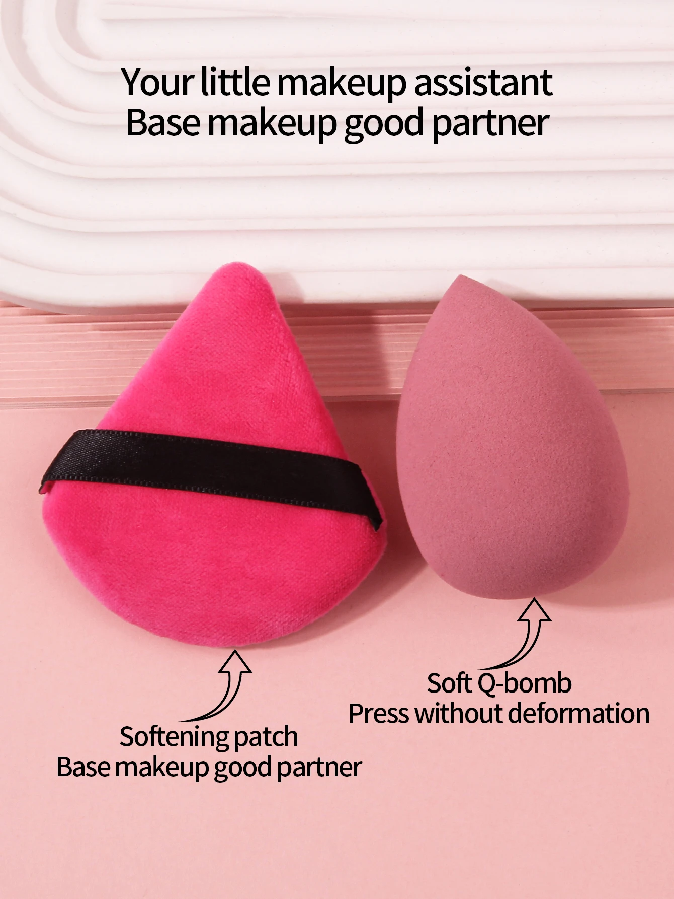 Il set di pennelli per trucco multifunzionali da 16 pezzi include una copertura per pennelli per il viso e un soffio di cipria triangolare con uovo in spugna super morbida