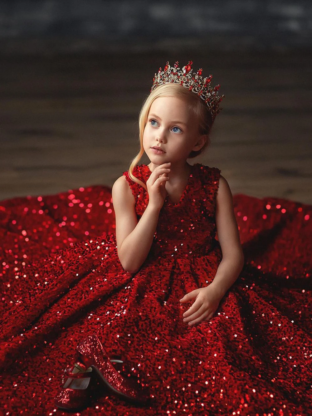 

Flower Girl Dress Red Sequin Trail Sleeveless O-neck Sparkle Wedding Lovely Flower Child Eucharist Ball Celebration Party Dress