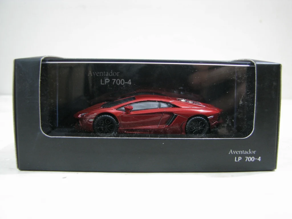 

Литой под давлением масштаб 1:64 Lamborghini Aventador LP-700-4 розово-красный сплав модель автомобиля Коллекционная игрушка в подарок сувенир дисплей орнамент