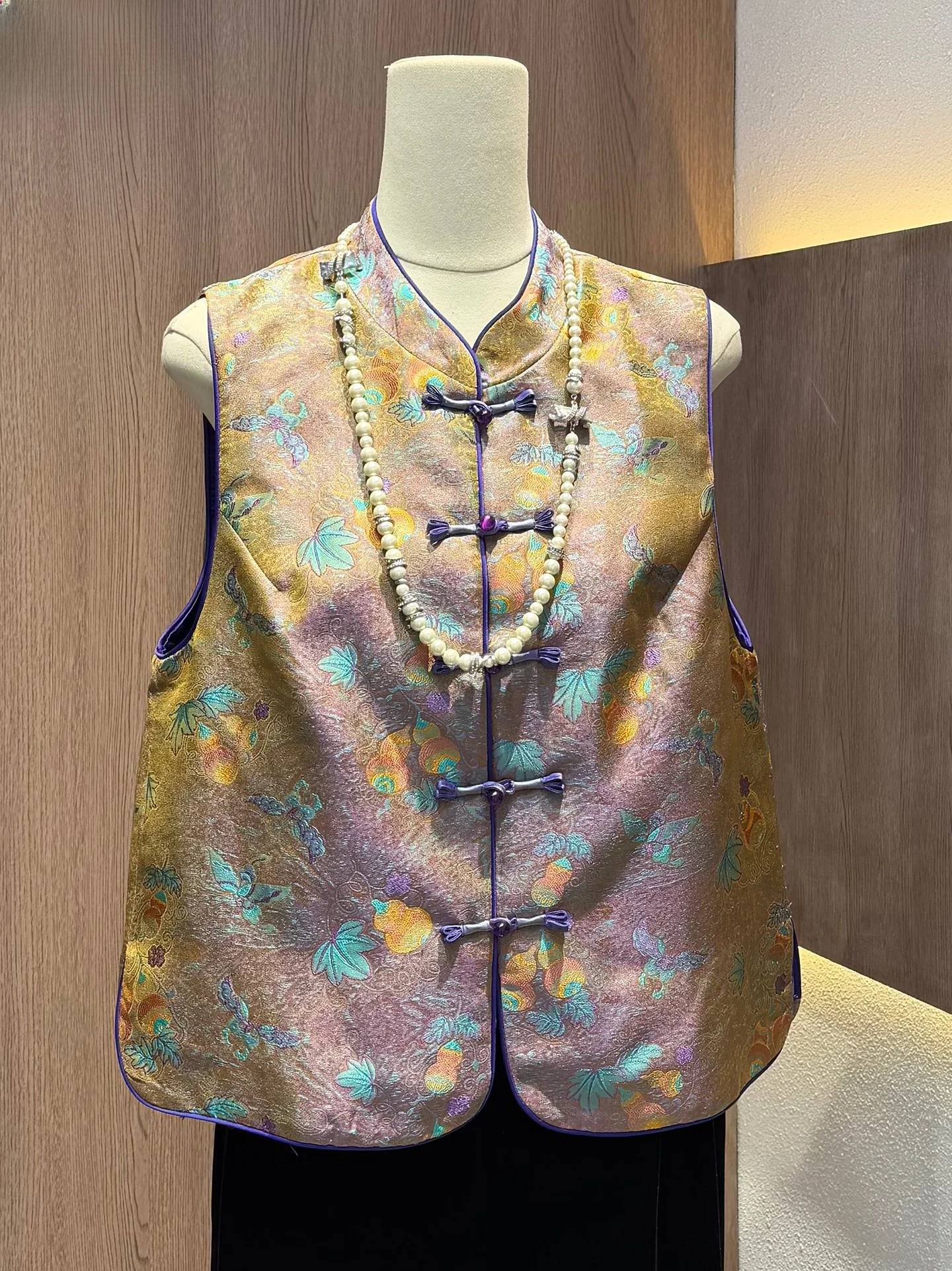 

New Chinese Sle Vest Coat Women's Early Spring 2026 New Top Quali Match All Ele Mommy Clothes Festival Supplies