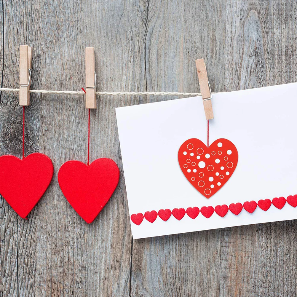 

1000Pcs Heart Pattern Adhesive Stickers Portable Size Scrapbooking Gift Wrapping Paper Label Party Favor Decoration