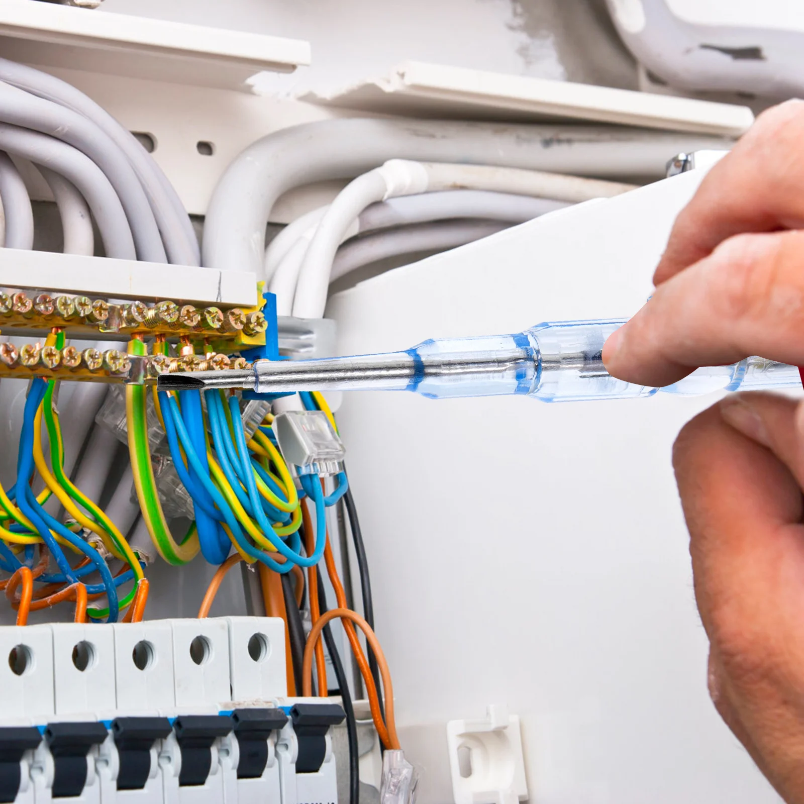 

2Pcs Electrical Tester Pen Screwdriver Portable Power Voltage Tester Pen Light Circuit Live Wire Live Wire