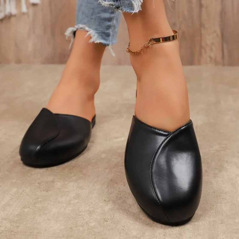 

2026 Spring Autumn Women's Lightweight not tiring on the feetSoft Leather Non-Slip Casual Comfortable and Slippers