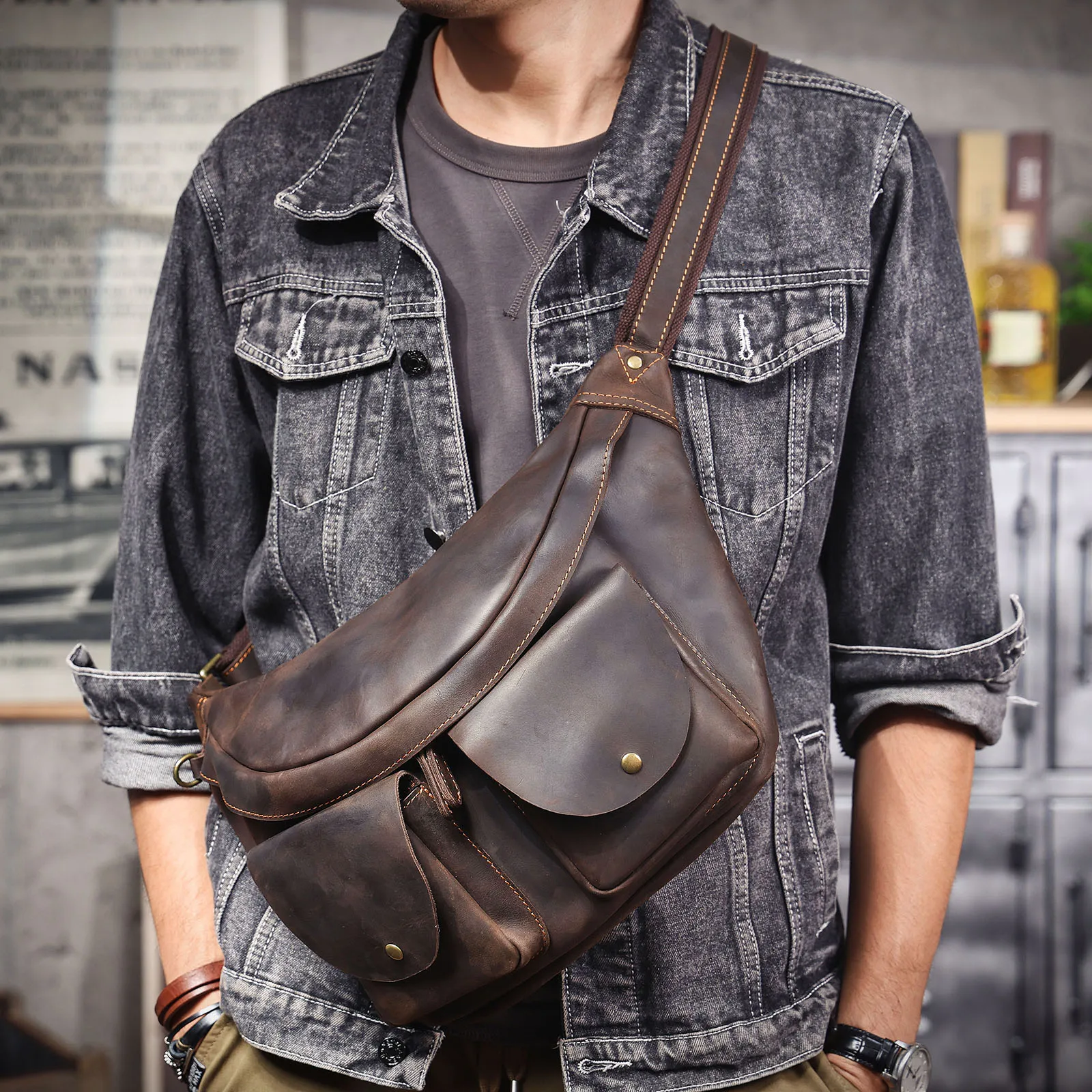 S.WORKER Vintage Vollnarbenleder Brusttasche Langlebige Große Kapazität Herren Umhängetasche Crossbody-Tasche für Männer – Detail 5