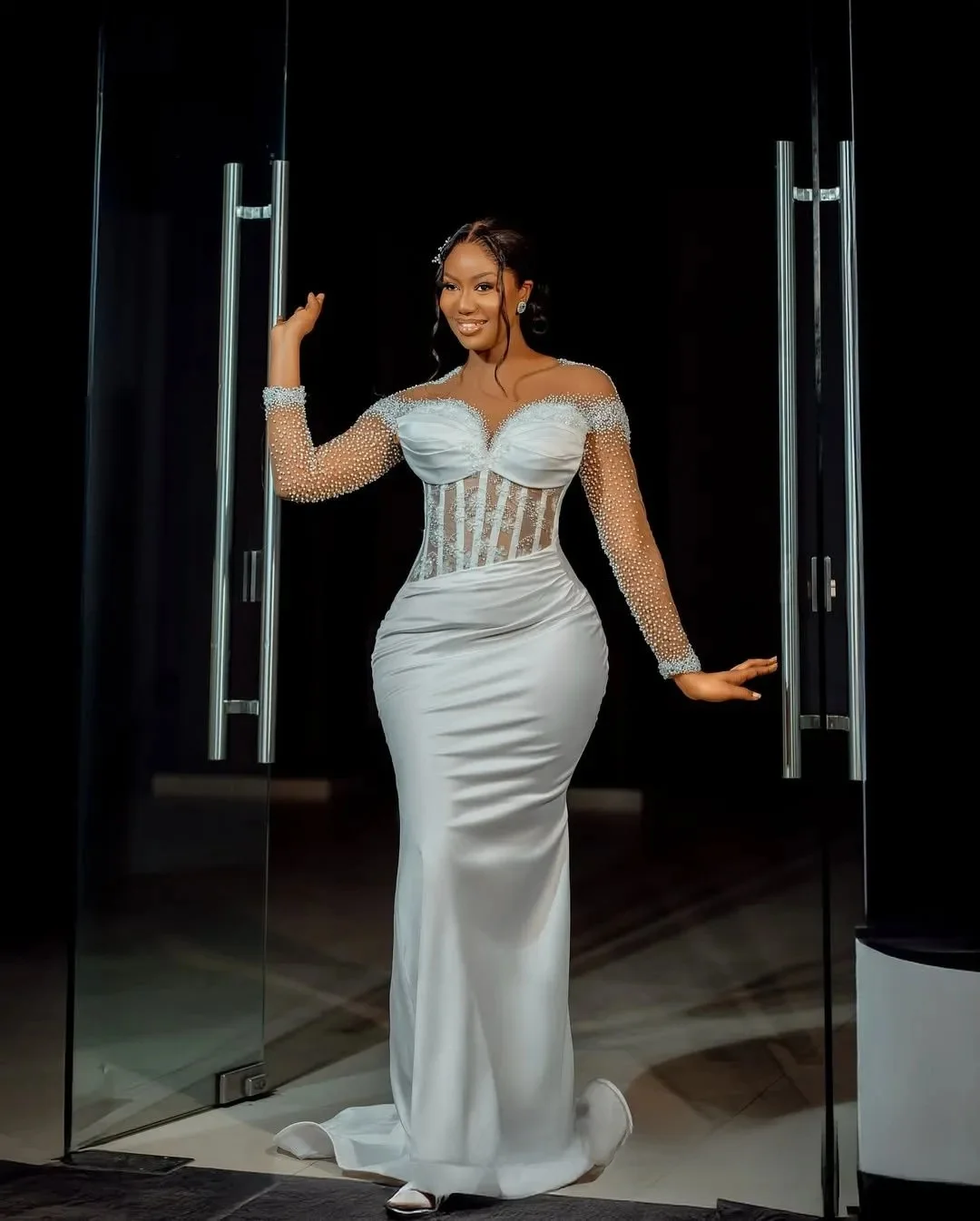 Customized African Wedding Dress Bridal Gowns For Bride Mermaid Sheer Neck Illusion Beaded Lace Pearls Ruffles Appliqued Lace