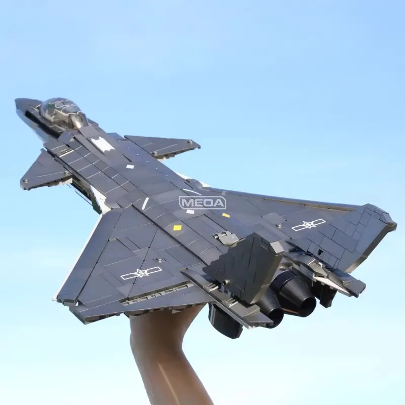 953pcs J-20 Fighter Building Block Set Military Stealth  Aircraft Brick Self-assembly Jet Plane Model Collection Toys Boy Gift