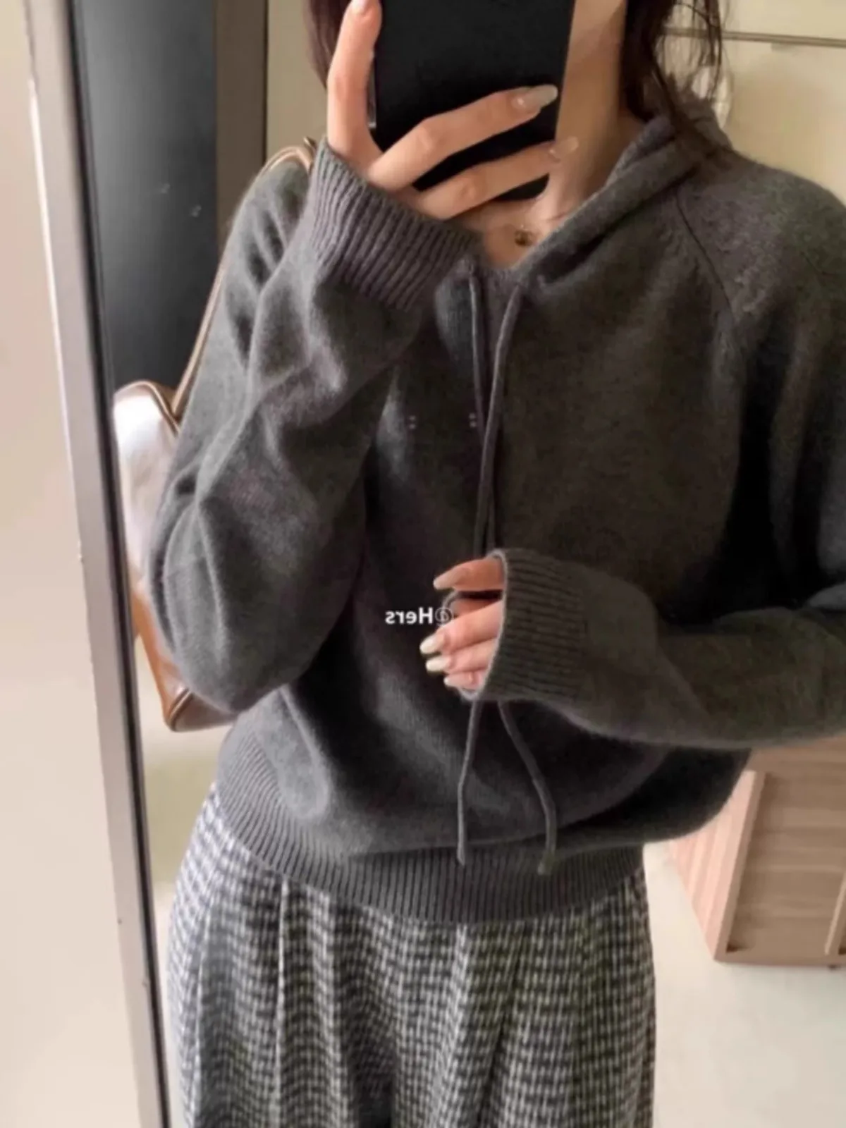 High-grade grey hooded pure cashmere knitwear women\'s spring and autumn lazy loose short sweater wool over a hoodie