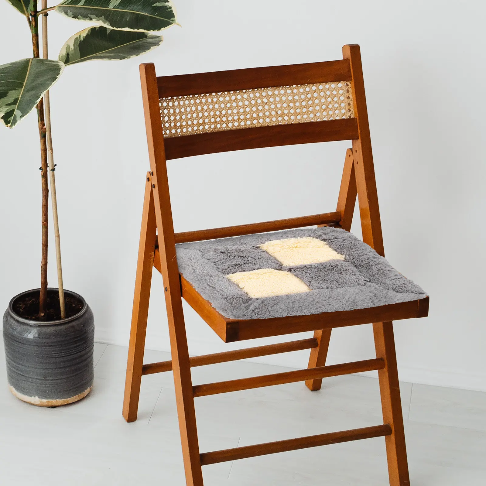 

Anti-Skid Seat Cushion Chair Pad Thickened Padded Multi-Functional Office Car Carried Seat Cushion Tailbone Comfort Support