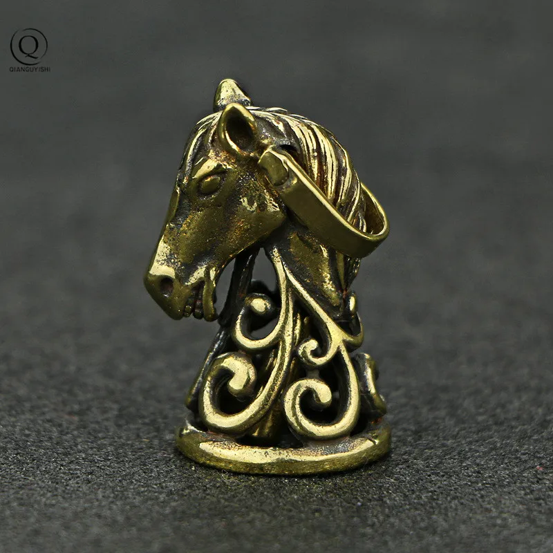 Vintage Copper Horse Head Bell Small Pendant for Car Key Holder Keychain Brass Lucky Animal Bells Keyrings Hanging Jewelry Gifts