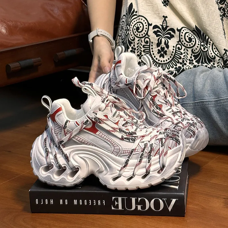 

Summer Designer Shoes Women's Chunky Luxury Sneakers Unisex Mesh Sport Shoes Thick Sole Design Retro Silver Casual Dad Shoes