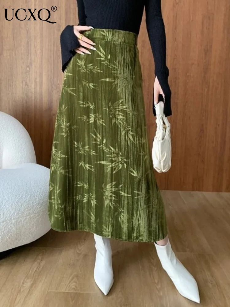 

Винтажная Свободная юбка UCXQ в китайском стиле с принтом, Вельветовая универсальная элегантная юбка с высокой талией для женщин, новинка 2024 года, весна-осень A9815