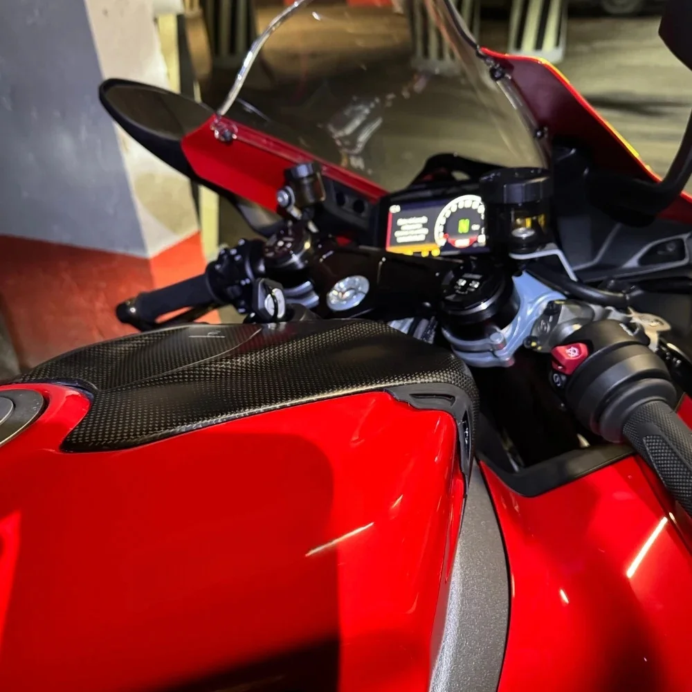 

2025 For DUCATI Panigale V4 V4S Carbon Fiber Front Fuel Tank Battery Cover Protection Motorcycle Accessories Fairing Kits Matte