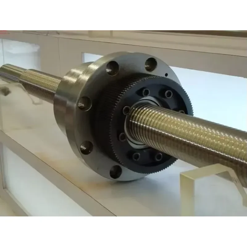 Customized High Speed Big Lead Pitch 20mm Rotating Nut Ball Screw Hardness for Big CNC