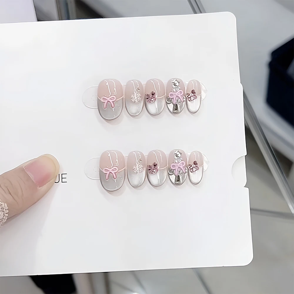 10Pcs Christmas Atmosphere Press on Nails Handmade Pearl Chain Snowflake Deer Gingerbread Decor Winter False Nails For Party﻿﻿﻿﻿