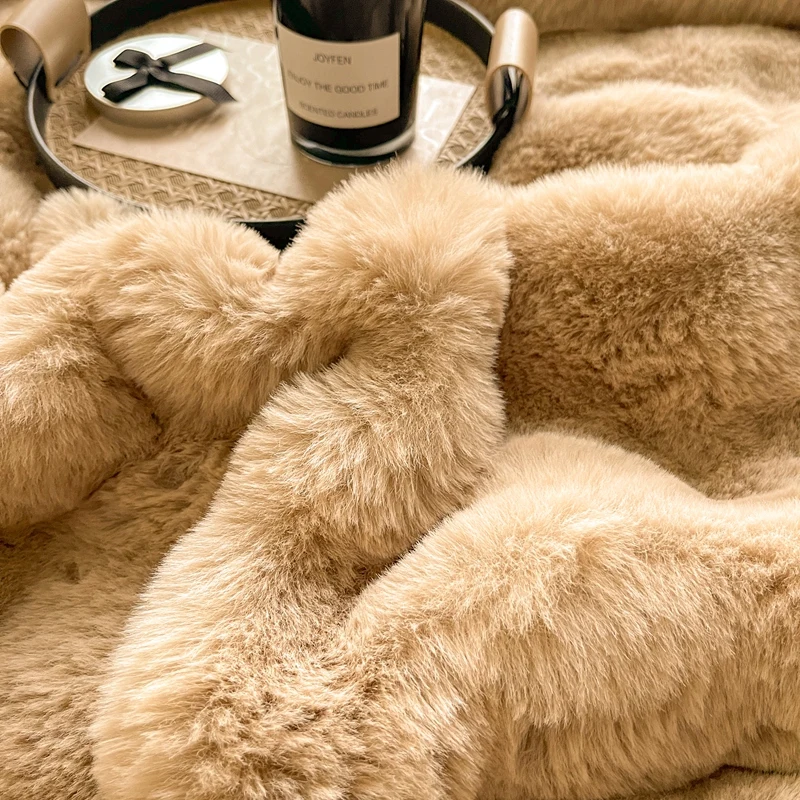 Luxury Premium Imitating Rabbit Fur Blanket Double-sided Plush Thickened Multifunctional Air Conditioning Blanket Nap Blanket