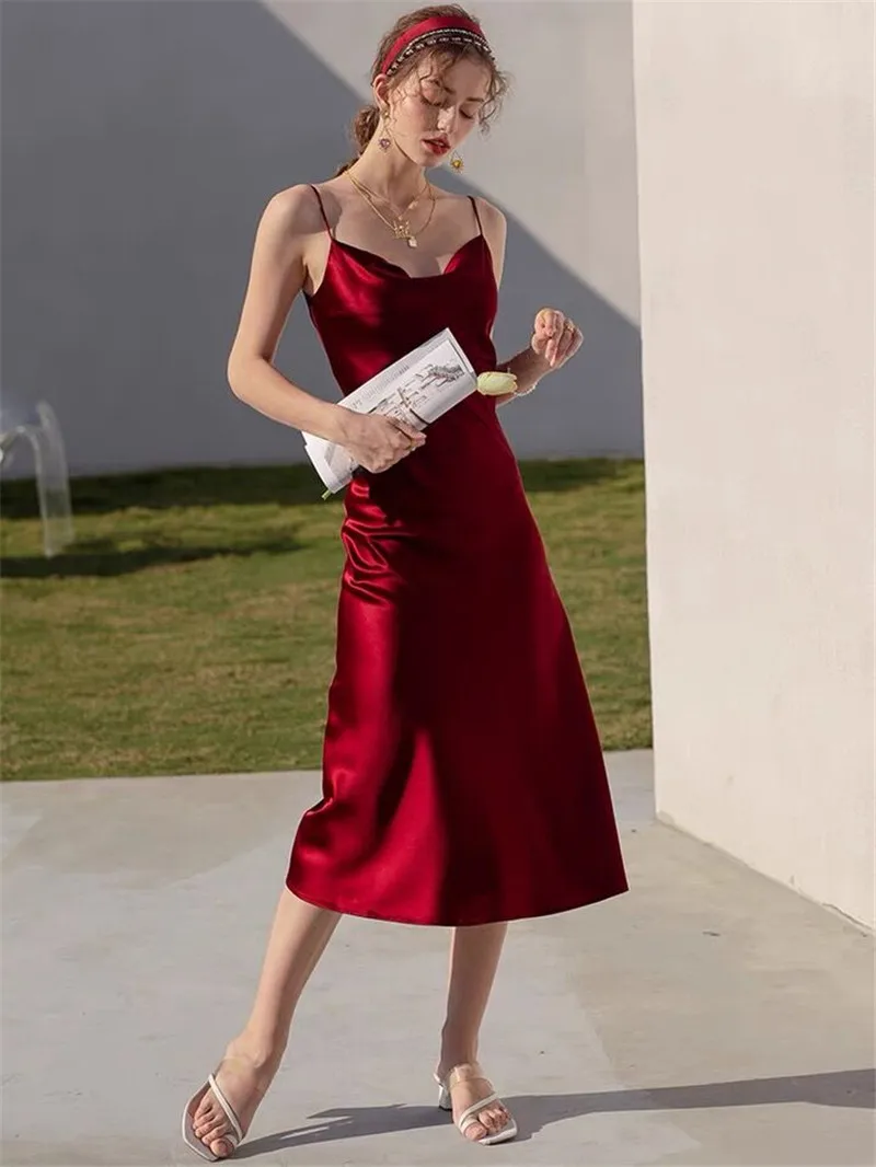 Seksowny Spaghetti pasek bordowy Vintage sztuczny jedwab sukienek letnie kobiety satynowa sukienka na ramiączkach Femme długa suknia Vestidos — zdjęcie 4