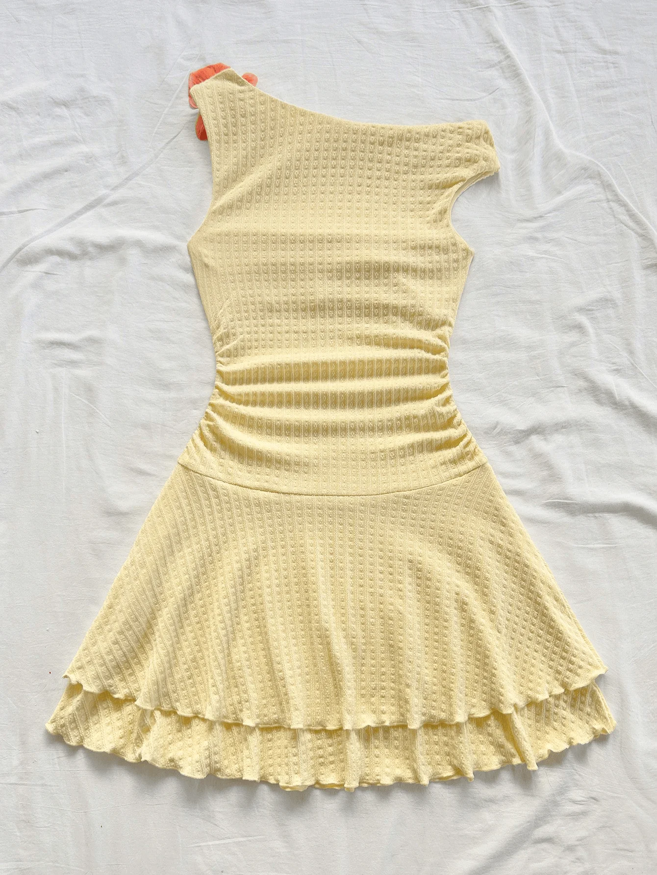 Summer 2025 new women's clothing: Three-dimensional flower pleated decorative texture sleeveless short dress
