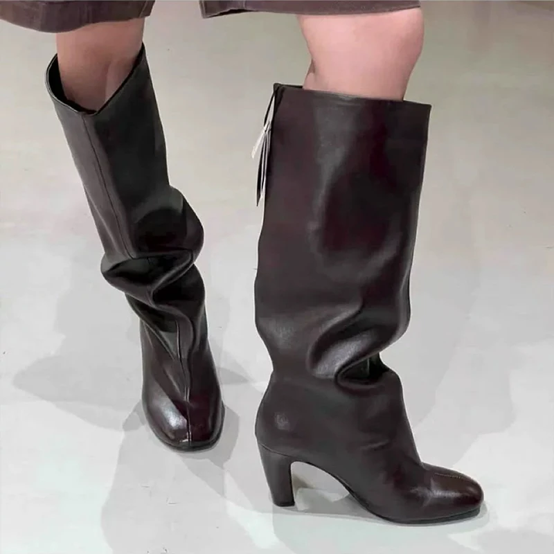 

Women's Dark Brown Leather Knee-High Boots Slouchy Fit Stiletto Sleek Minimalist Design for Elegant Casual Evening Runway Looks