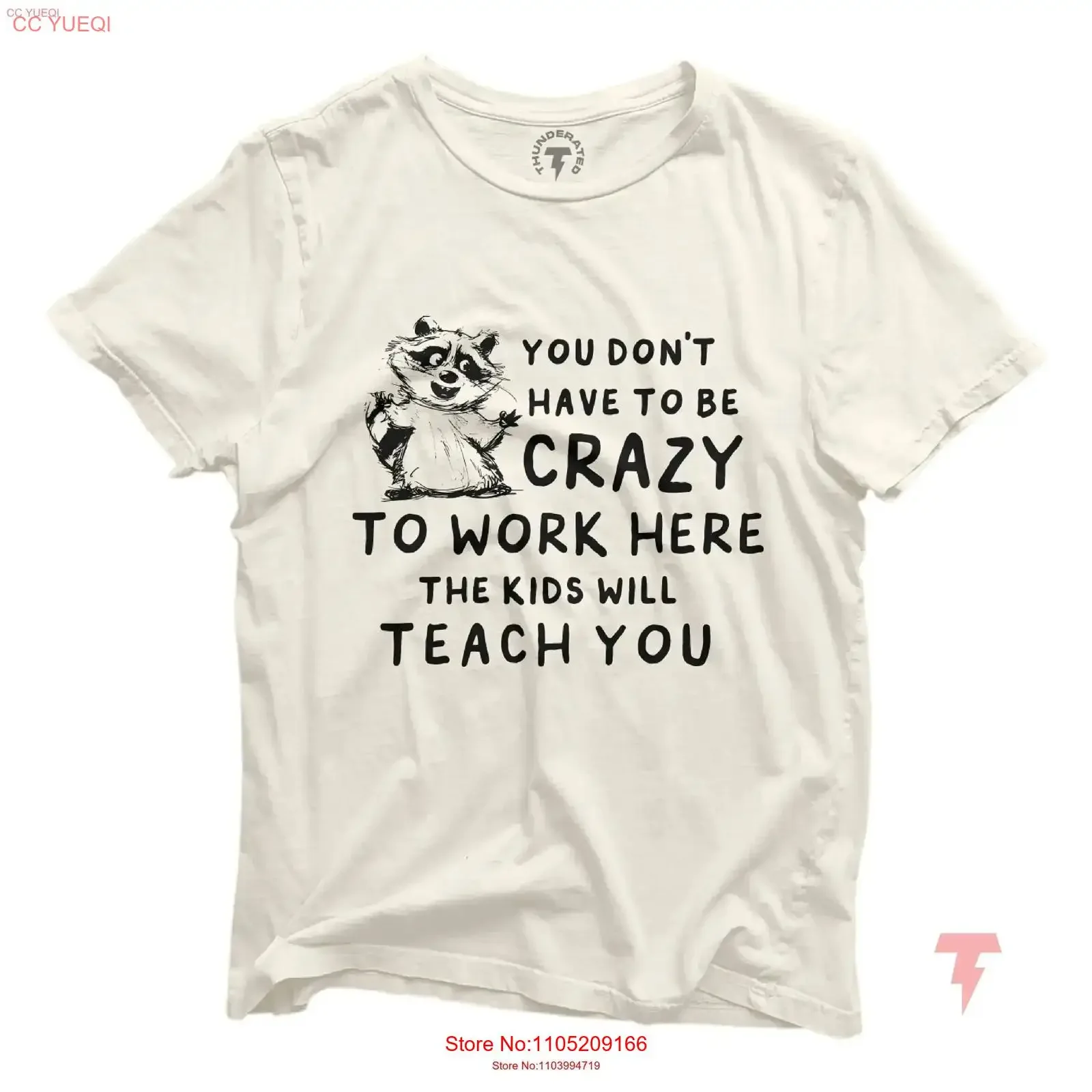 

Дети учатся вас сумасшедшим забавным учителем Футболка «Детский сад» Pre k Life Енот Пополнение винтажная стираная уличная одежда