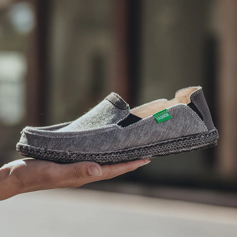 New Men Canvas Shoes Fashion Men Casual Shoes Comfortable Breathable Men Loafers Outdoor Slip On Shoes For Male Chaussure Homme