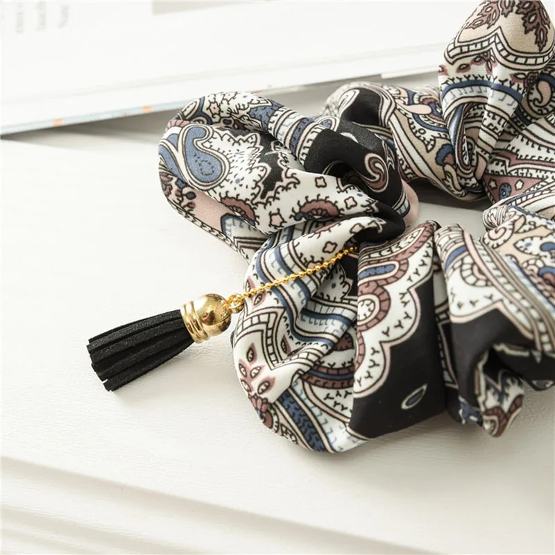 Ins Hot Selling Retro Vintage Printed Assorted Colors Elastic Hair Scrunchies Elasticized Hair Cord For Tassel Pendant For Woman