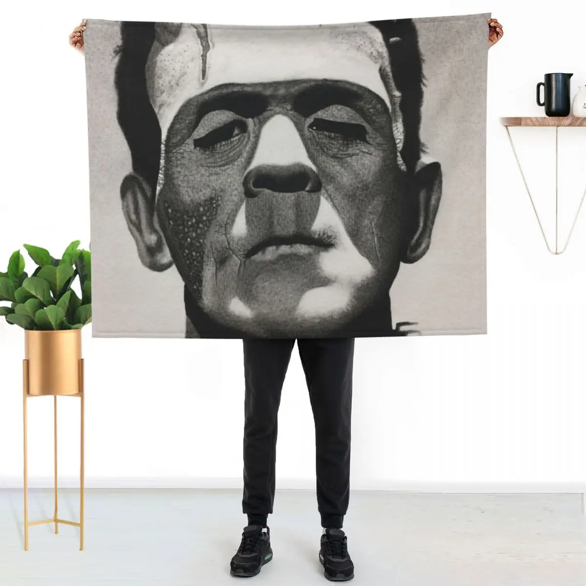 Classic Monster Frankenstein Charcoal Drawing Throw Blanket Luxury Thicken Stuffeds Beach Cute Nap Blankets