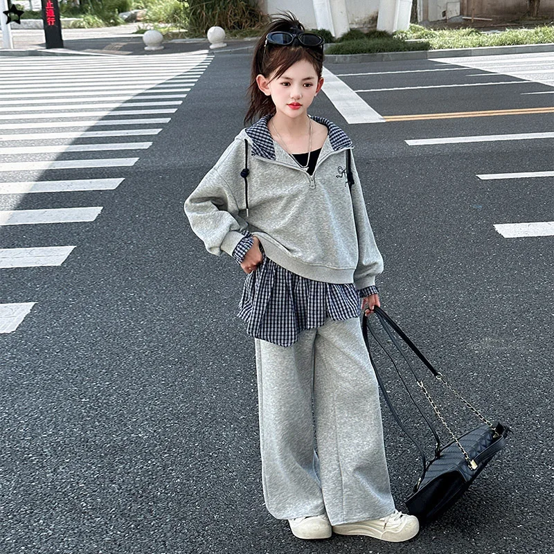 

Корейская школьная одежда 2025 года, лоскутный спортивный костюм с длинными рукавами для девочек от 4 до 14 лет, толстовка с капюшоном и бантом + брюки с эластичной резинкой на талии, комплект из 2 предметов