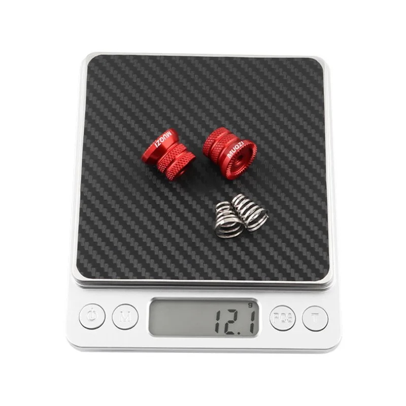 1 pair of quick-release rod nuts for mountain bicycles; universal fixed shaft nuts before and after the hub axis of the hub.