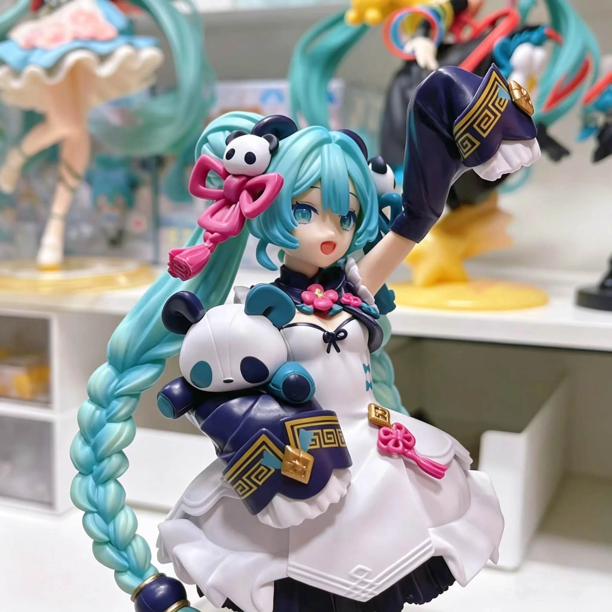 novo-figura-de-anime-hatsune-miku-panda-ver-17cm-figura-de-anime-modelo-colecionavel-decoracoes-decorativas-presente-kawaii-para-criancas