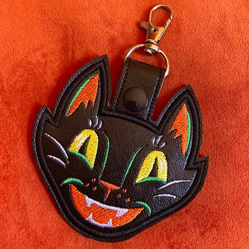 1pc Halloween Black Cat Keychain, Embroidered Faux Leather Lobster Clasp Key Ring, Retro Spooky Kitty Charm Bag Pendant