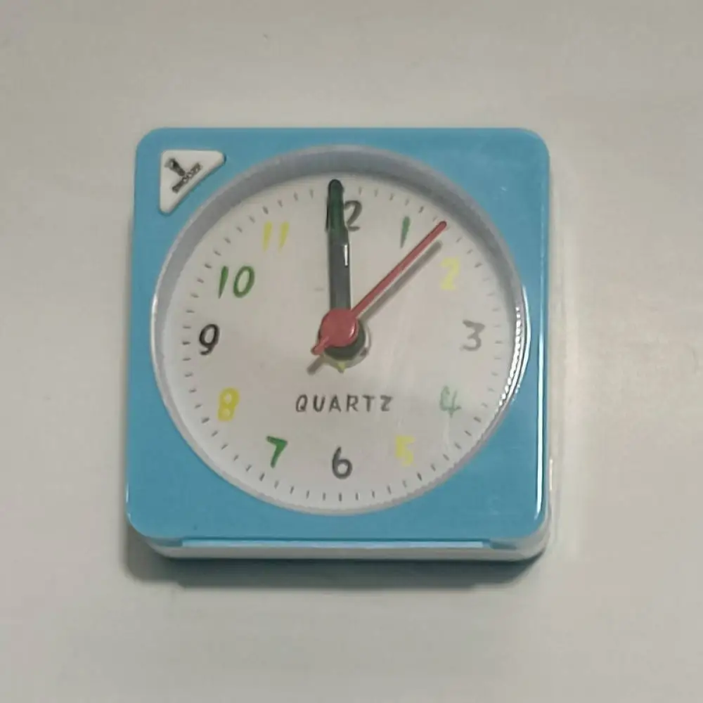 Compact Silent Alarm Clock For Emoyo Student Bedside Desk Timer Battery Operated Pointer Square Table Clock Modern Style