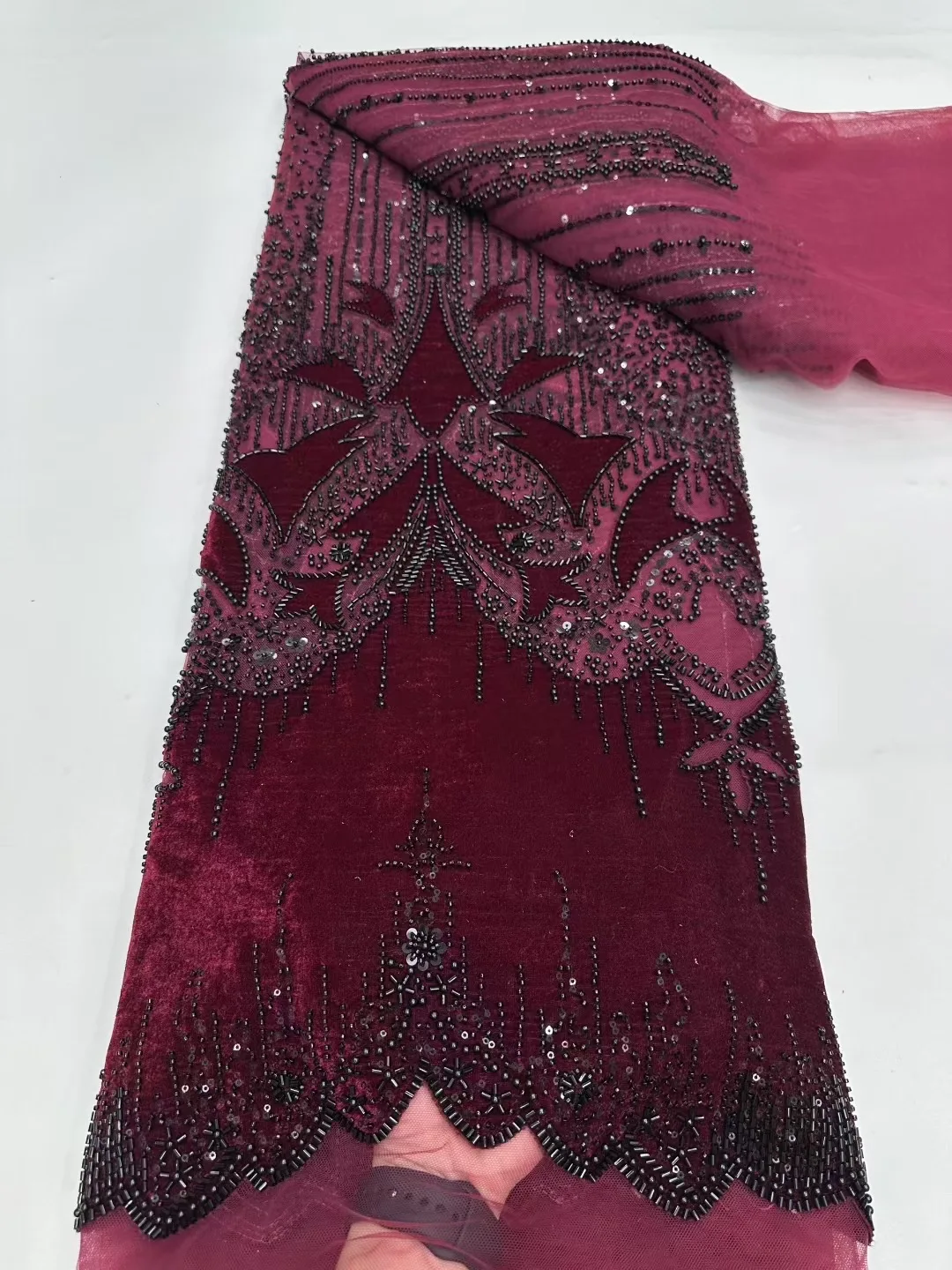 

African Beaded Groom Lace Fabric 2025 High Quality French Mesh Lace Fabric Sequins Nigerian Lace Fabrics For Wedding Dress Sew