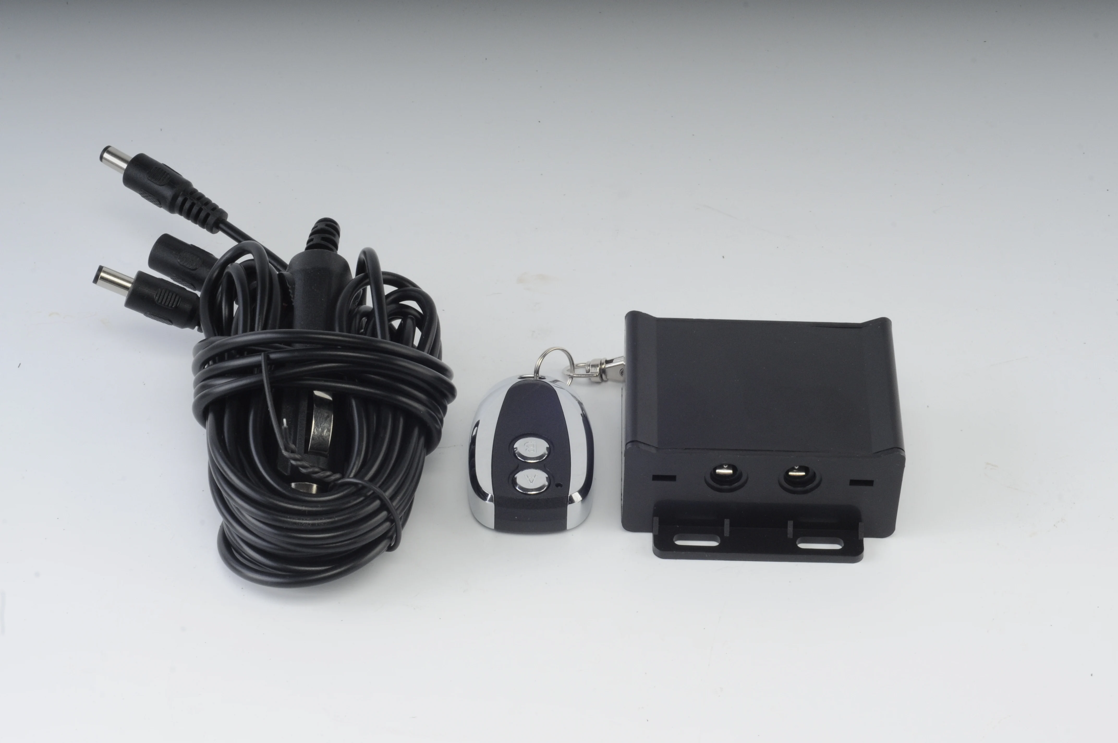 Universal Stainless Steel 2, 2.25, 2.5, 2.75, 3 "Dump Valve Electric Exhaust Pulling Out with Wireless Remote Control YYR