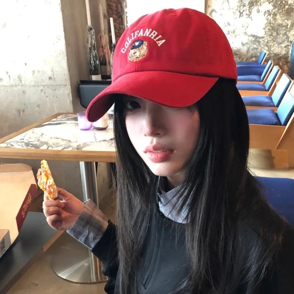 

Casual Korean Bear Embroidery Cap Solid Color Cotton Men Women Baseball Cap Versatile Sweet Snapback Hat Teenagers