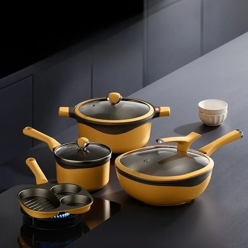 Non-stick pan, soup wok, housewarming kitchenware combination