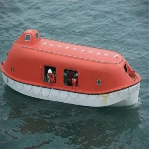 8.5M 85person Totally Enclosed Lifeboat Fire Proof with 120kn Gravity Luffing Arm Davit