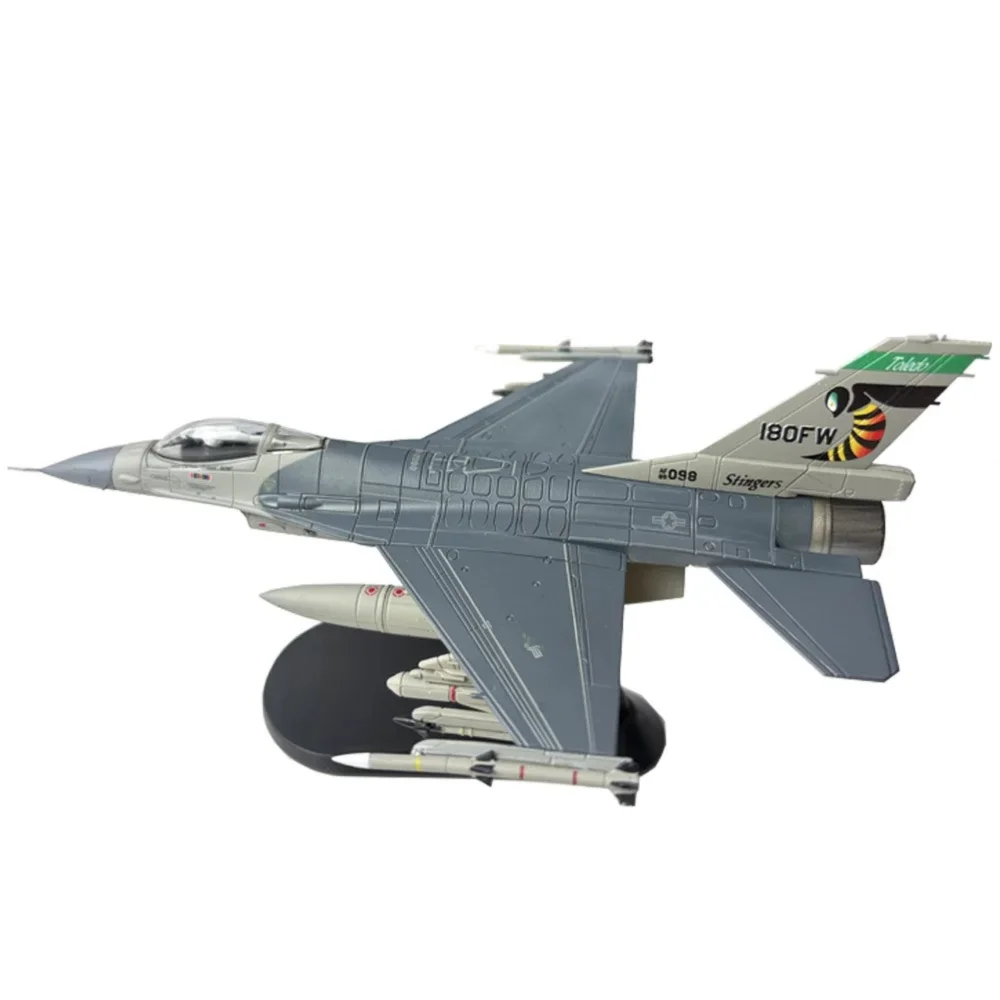 Diecast Metal 1/72 Scale Plane American F-16C Squadron Fighter Model Simulated Aircraft With Base For Collection Desk Decoration
