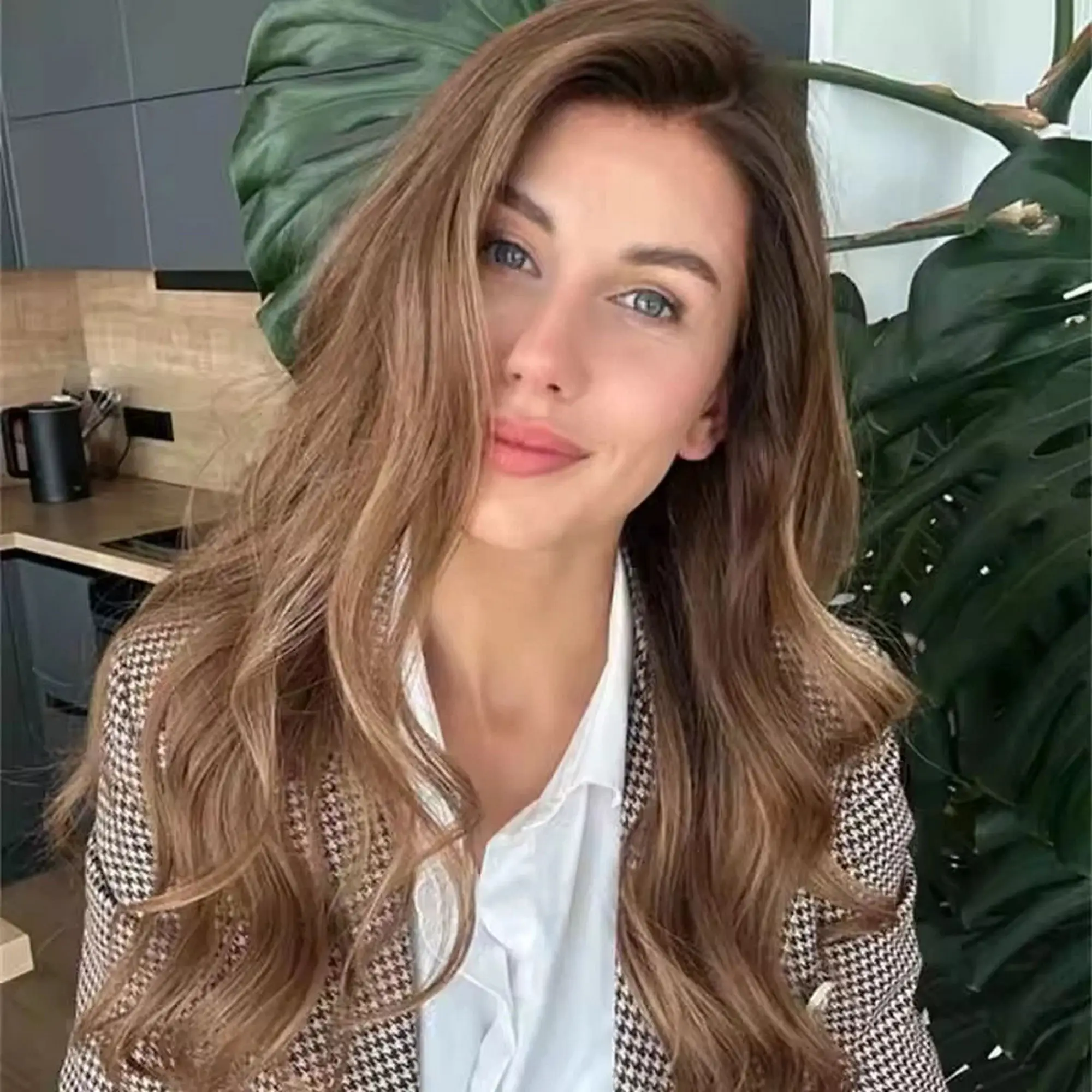 

Готовые к носке парики омбре светло-коричневого цвета с кружевной передней частью для женщин, высококачественный синтетический волос с добавлением 5% натуральных волос, парик для косплея и вечеринок