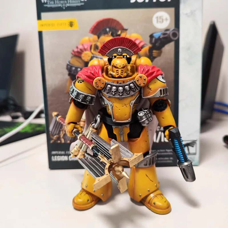 JOYTOY Imperial Fists Legion Chaplain Consul 1/18 Action Figure Warhammer 40K อะนิเมะรูปตุ๊กตา Joint Movable รวบรวมของเล่น