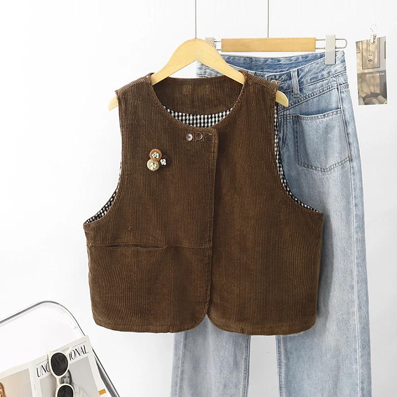 Corduroy Sleeveless Vest Women's Autumn Winter Fashion Ageless Layering Short Outerwear Top round Neck Three Button Closure