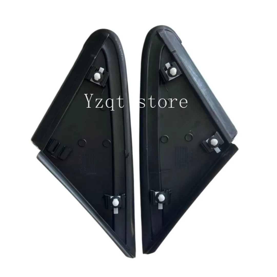 2466901987 2466902087 Applicable to W246 rearview mirror triangle plate