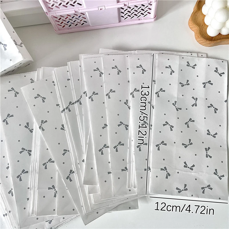 Sacos De Embrulho De Papel De Prata Simples, Arco High-End, Saco De Papel De Estampagem A Quente, Saco De Embalagem De Presente, Card Out Embalagem De Papel Kraft, 5Pcs