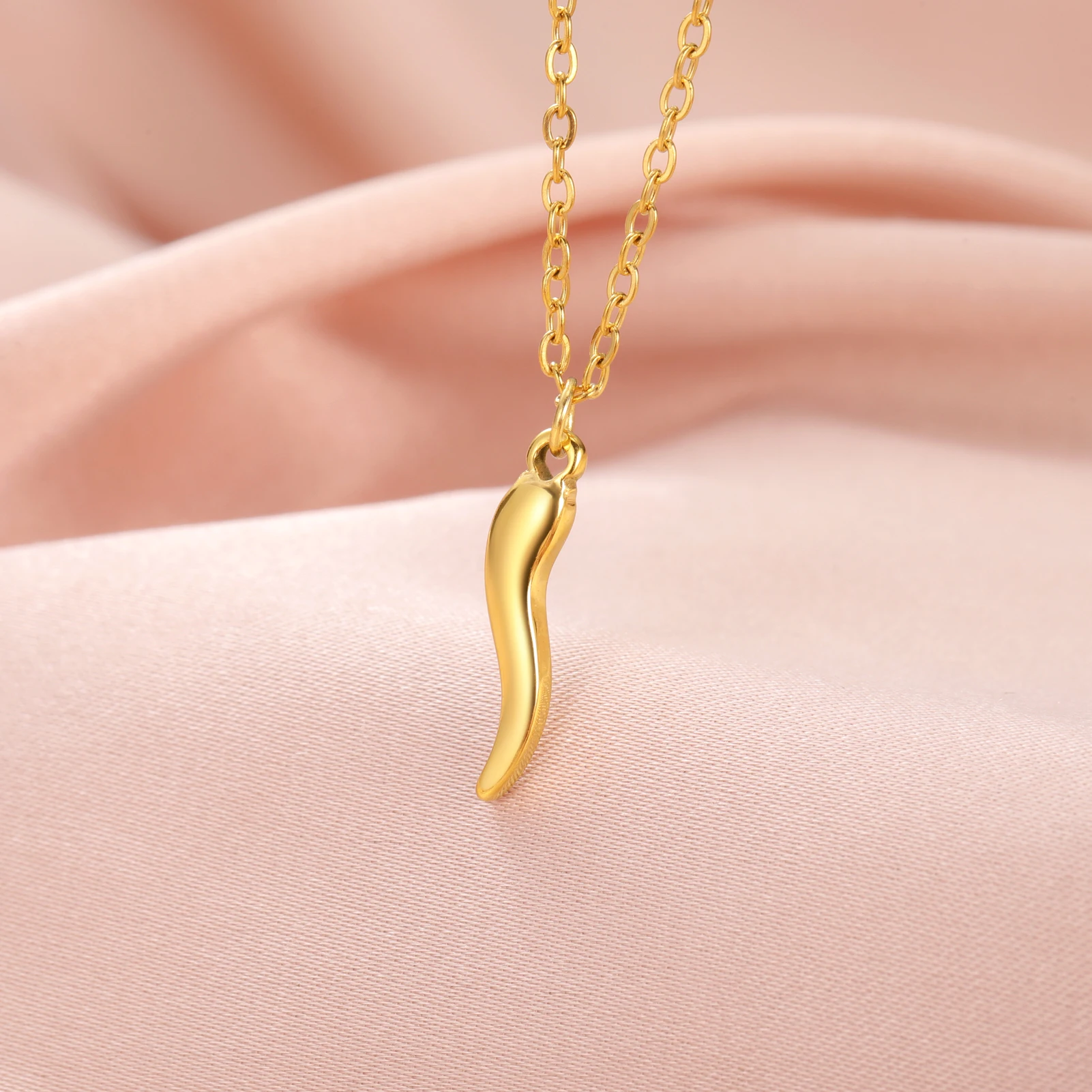 Teamer-collar de acero inoxidable con cuerno italiano para hombre y mujer, joyería de la suerte, colgante con símbolo de protección, sin óxido, venta al por mayor