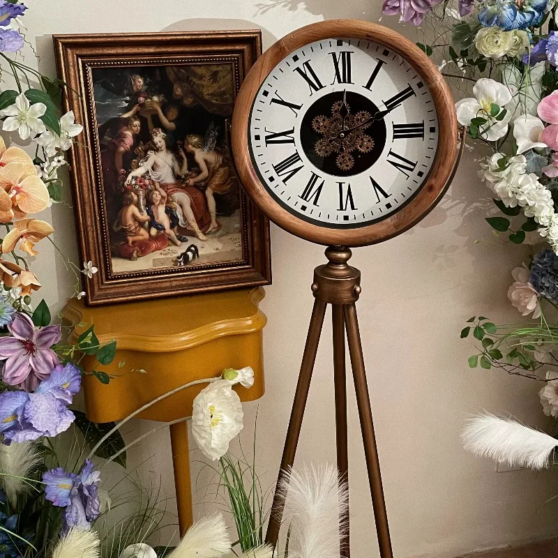 Nordic Luxury Floor Clock Living Room Nordic Large Tripod Floor Clocks Creative Standing Mechanical Gear Clock Home Decoration