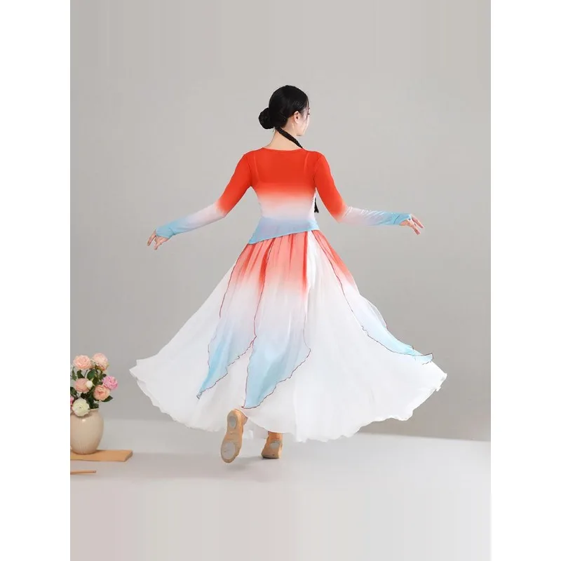 Costume da danza classica: gonna ampia svasata in stile cinese con abito da spettacolo in seta sfumata