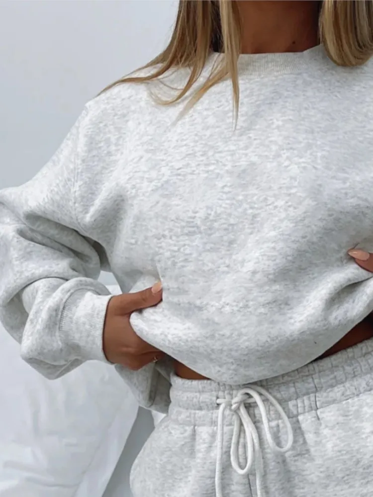 

Autumn Spring Women Set Fashion Two Piece Set Casual Solid Color Long Sleeves T-shirt And Short Pantalones Set 2025 Streetwear