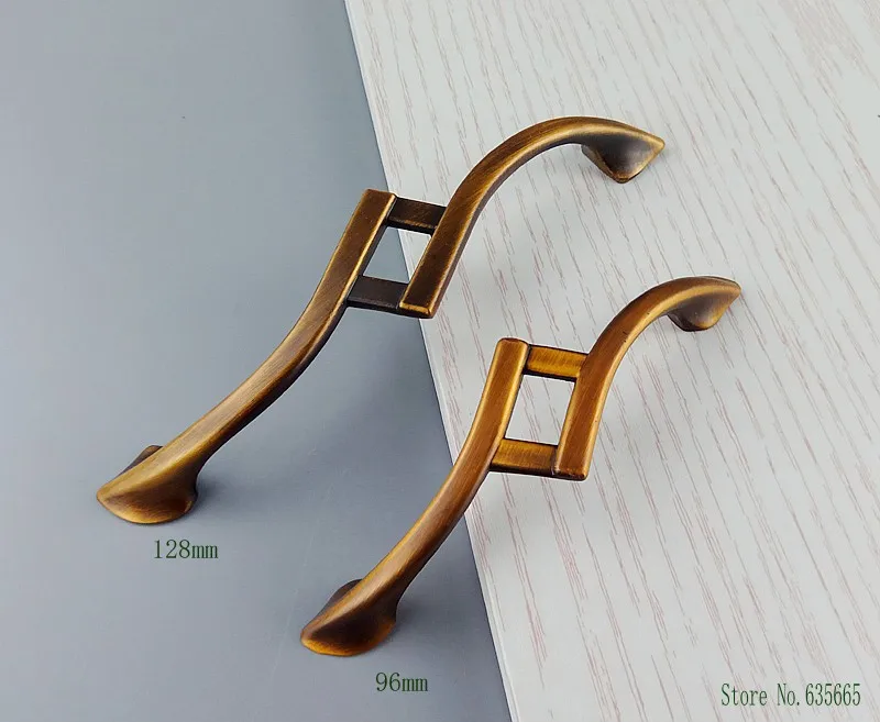 Modern Art Chrome Handles For Furniture Kitchen Cabinets Door Drawer Table Knob And Handles For Wardrobe Cupboard Dresser Pulls