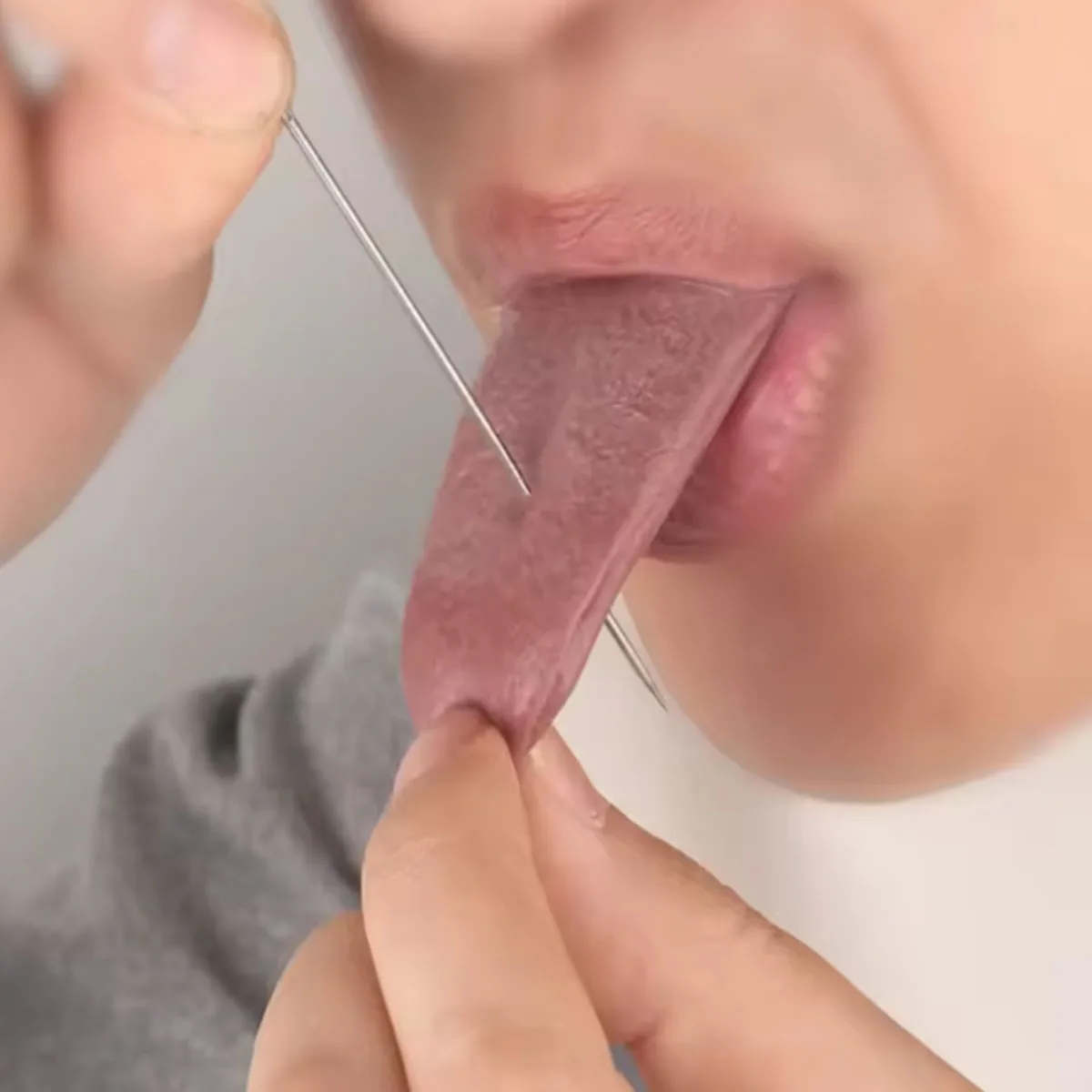 

Hot Horror Funny Tricks Whole Person False Simulation Rubber Tongue Prank Maker Trick Kids Boy Toys Halloween Prank Silicone